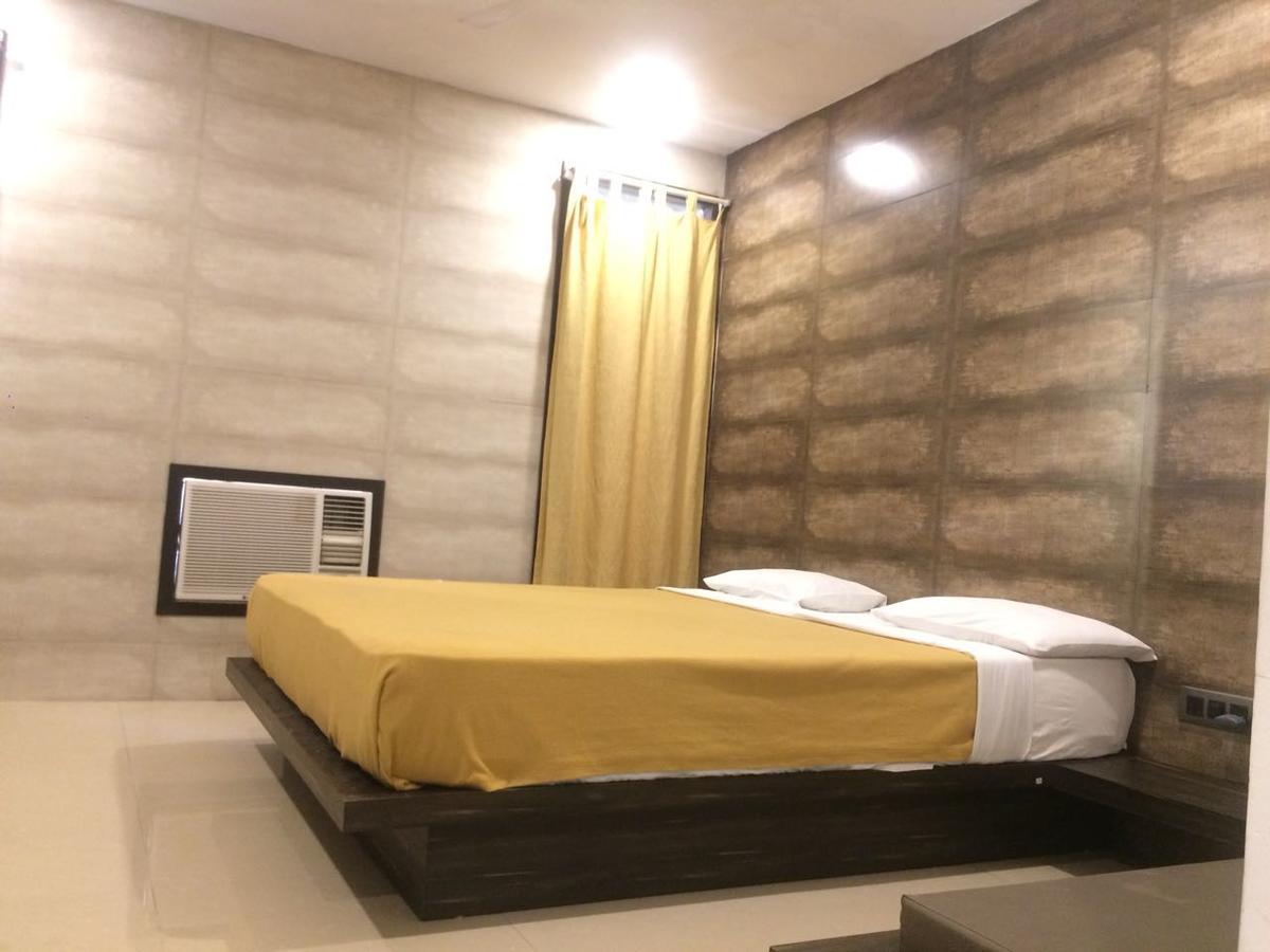 Silver Sands Beach Resort Daman Exterior foto